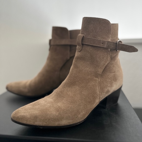 Saint Laurent ankle Boots! - Picture 8 of 11